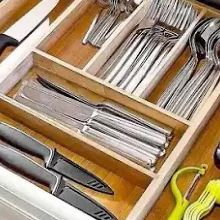 Presso La Maison De Gioel Usufruirai Di Un Indipendente Dotato Di Uso Cucina E Lavatrice Arredato In Maniera Funzionale Situato In Ottima Posizione Vicino A Supermercati Caffetterie Pasticcerie Bar Pizzerie E Tanti Altri Servizi