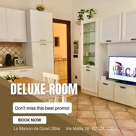 Presso La Maison De Gioel Usufruirai Di Un Indipendente Dotato Di Uso Cucina E Lavatrice Arredato In Maniera Funzionale Situato In Ottima Posizione Vicino A Supermercati Caffetterie Pasticcerie Bar Pizzerie E Tanti Altri Servizi Apartment