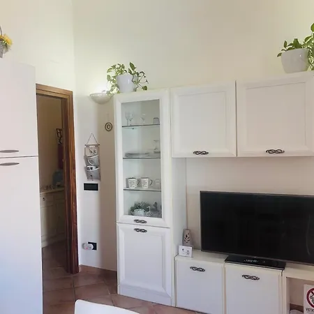 Lamaisondegioelpuntoit Con Uso Cucina E Lavatrice Belle Lamaisondegioelpuntoit Avec Utilisation De La Cuisine Et Machine à Laver Lamaisondegioelpuntoit With Kitchen&washing Olbia